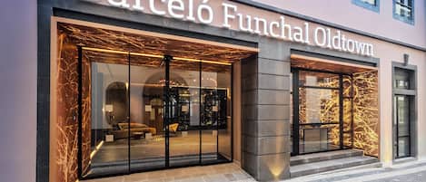 A storefront with the name "Barceló Funchal Oldtown".