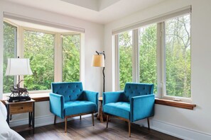 Hochwertige Bettwaren, individuell dekoriert, individuell eingerichtet