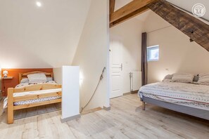 2 bedrooms, Internet