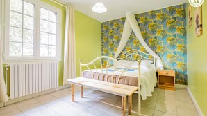 3 bedrooms, Internet - Le Champ des Charmes (SAINT-DIDIER-SUR-ARROUX)