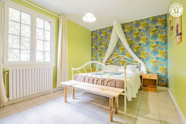 3 bedrooms, internet