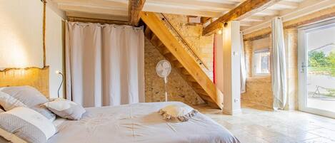 2 bedrooms, Internet