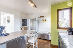 Microwave, oven, dishwasher