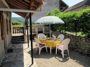 Outdoor dining - La Dame Blanche - Passy (PASSY)