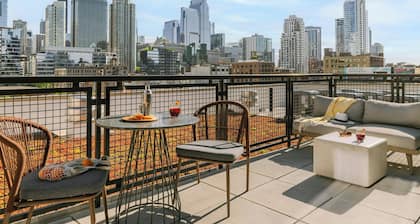 Sonder by Marriott Bonvoy The Opal Apartments River North