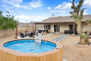 Pool - Alana House-Pool, Hot Tub, Fire Pit, Walk to Hikes (Joshua Tree)