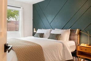 4 habitaciones, escritorio, wifi gratis y ropa de cama