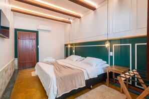 Individually decorated, individually furnished, free WiFi, bed sheets - Pousada Arvoredo (Pirenópolis)