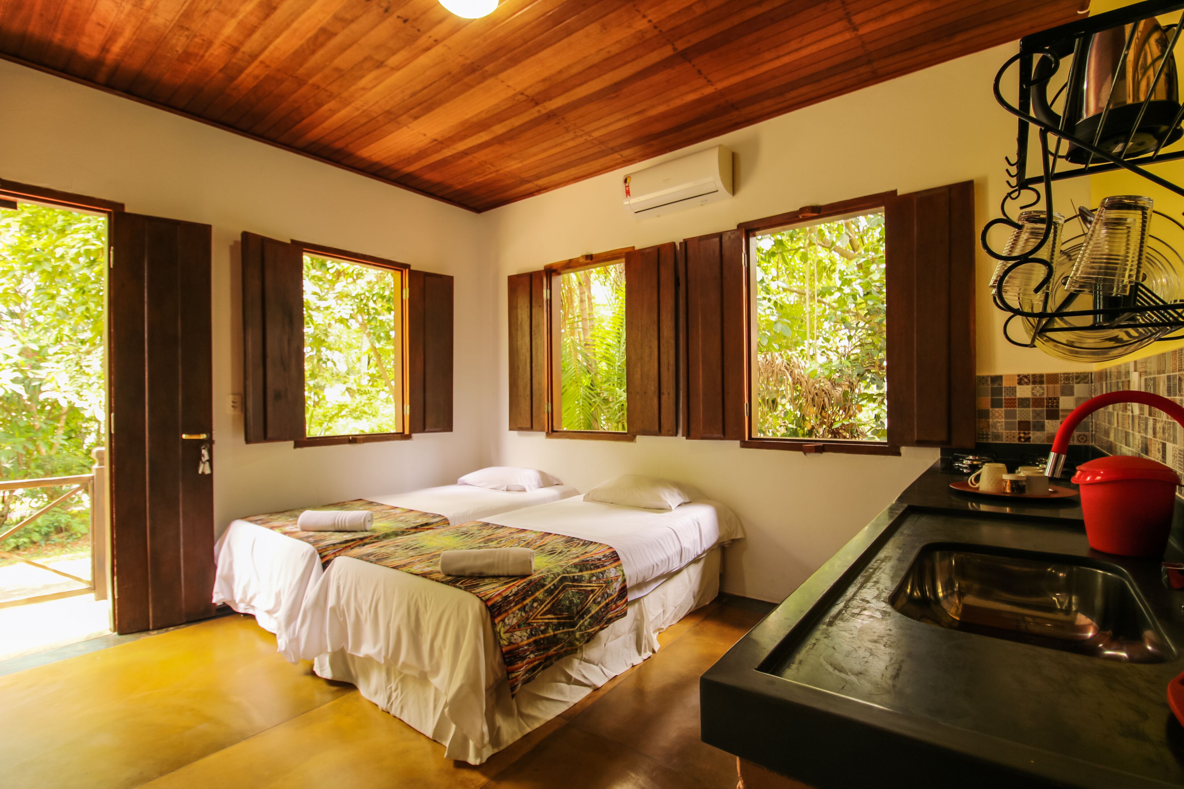 Family Quadruple Room | Individually decorated, individually furnished, free WiFi, bed sheets