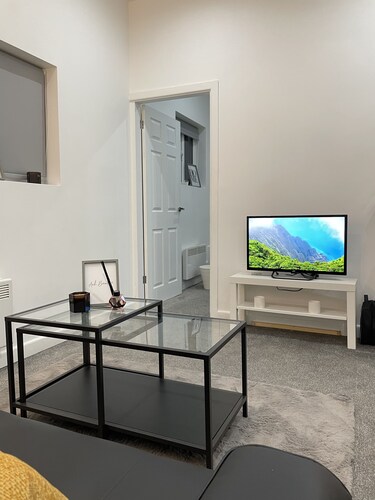 Apartment In Birmingham City Centre - Free Parking!