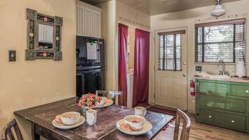 Kondominium (2 Bedrooms) | Fasilitas properti