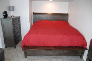 1 bedroom, iron/ironing board, free WiFi, bed sheets