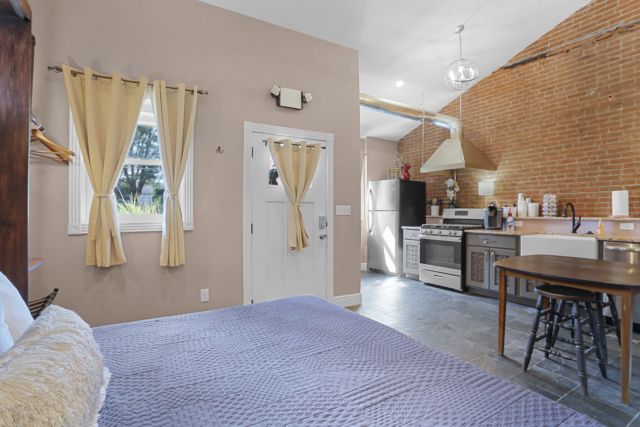 5 間睡房、熨斗/熨衫板、免費 Wi-Fi、床單