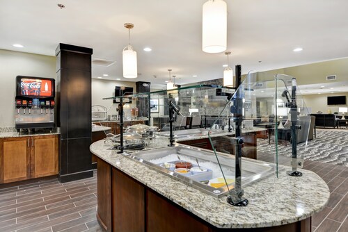 Great Location | Studio | Free Wi-Fi + Breakfast