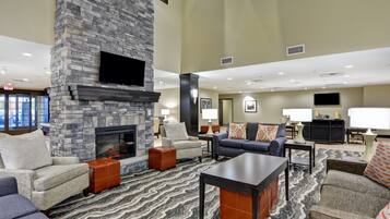 Een televisie en een kantoor