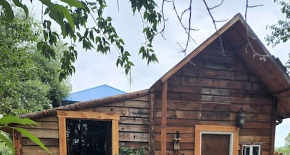 The Bunkhouse-within walking distance to Main Street Augusta