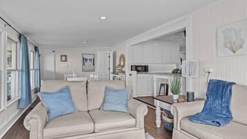 Smart TV, videojuegos, futbolito y libros