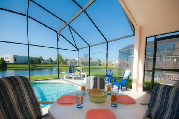 Outdoor pool, a heated pool - Lovely 3 Bedroom 2 Bath Villa (Kissimmee)