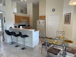 Dining - Lovely 3 Bedroom 2 Bath Villa (Kissimmee)