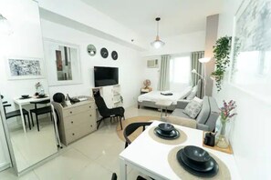 1 bedroom, iron/ironing board, WiFi