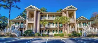 True Blue Comfy Condo!