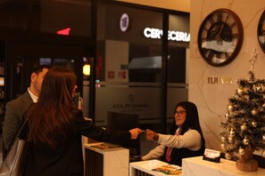 Reception - Hotel Grand One Plaza (Tijuana)