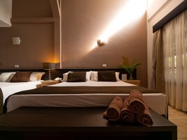 Quarto standard | Frigobar, cofres nos quartos, escrivaninha, Wi-Fi de cortesia