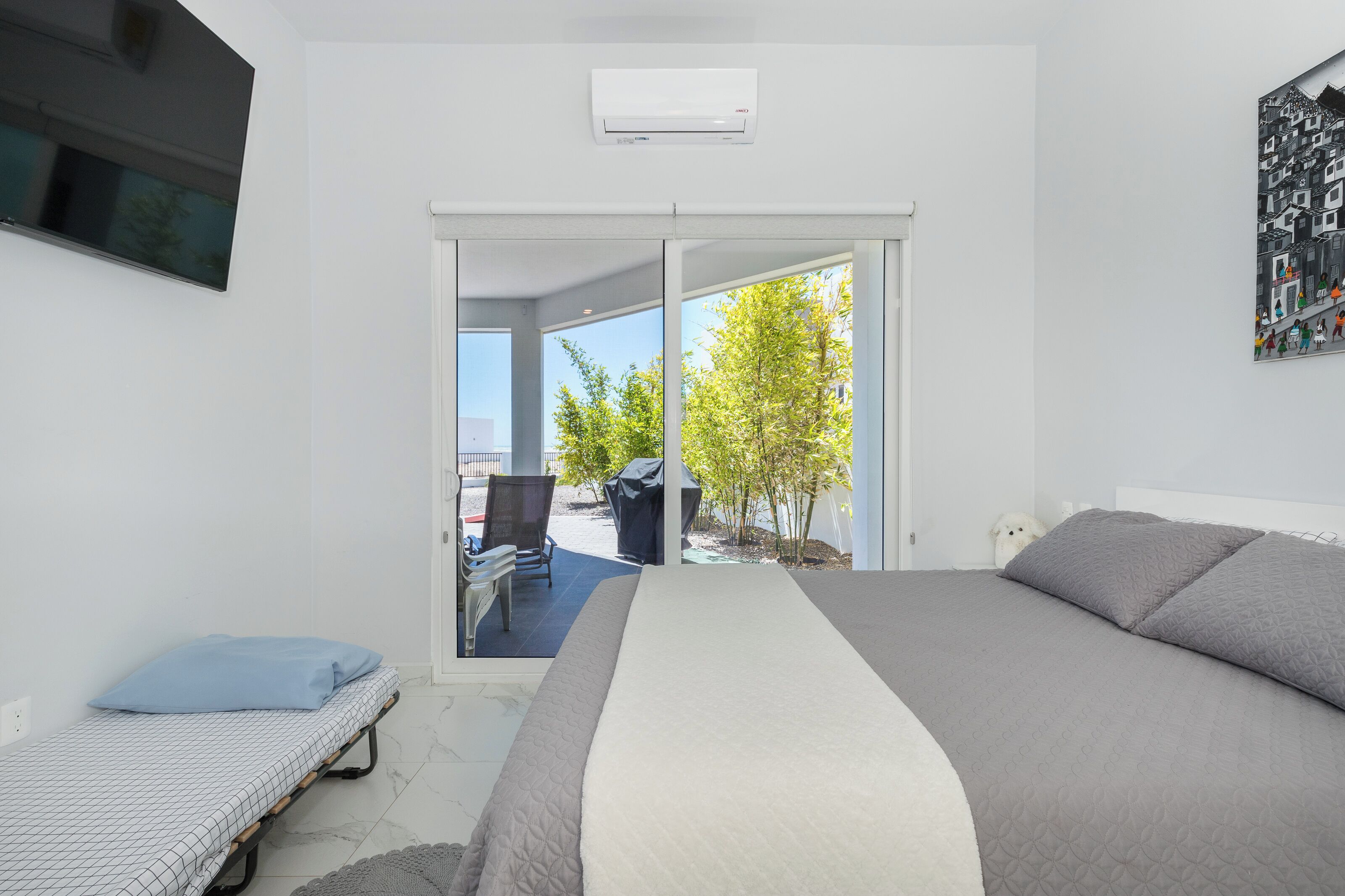 3 bedrooms, free WiFi, bed sheets