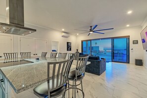 Dining - Beach Front House - EV charging included (Son.)