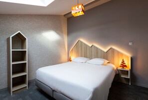 1 chambre, lit parapluie, Wi-Fi gratuit, draps fournis