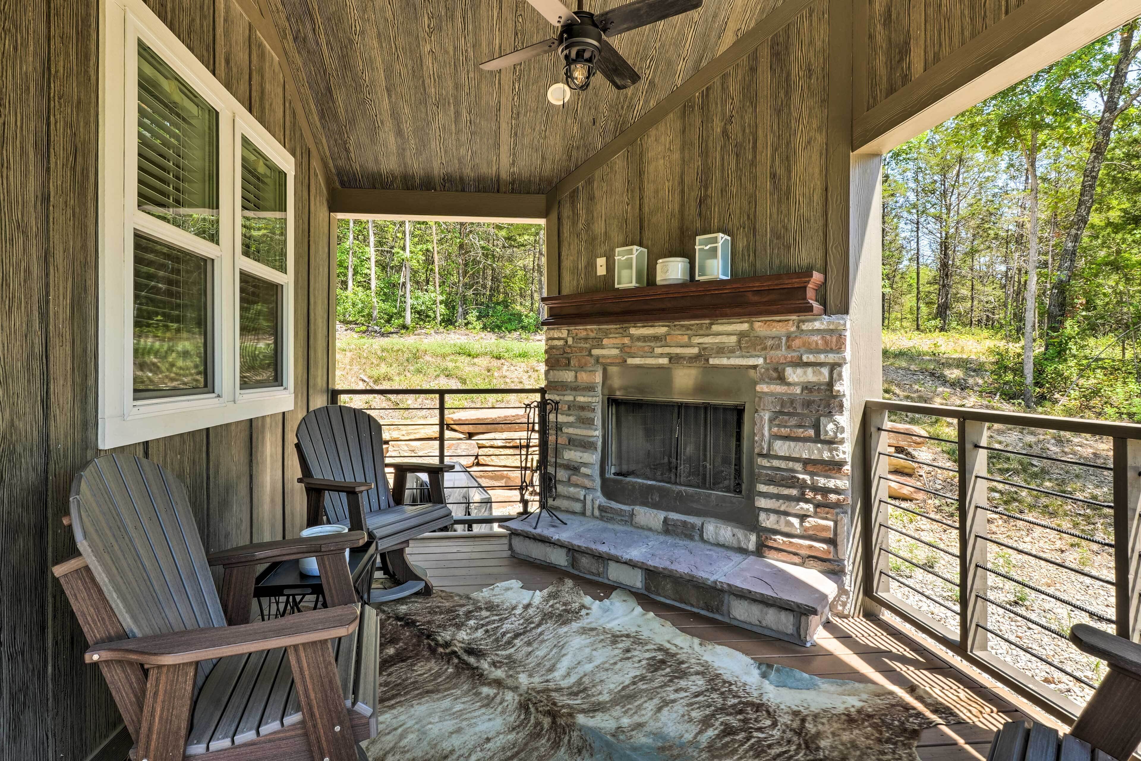 Branson Tiny Home on 52 Acres w/ Private Lake!