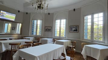 Desayuno buffet incluido todos los días