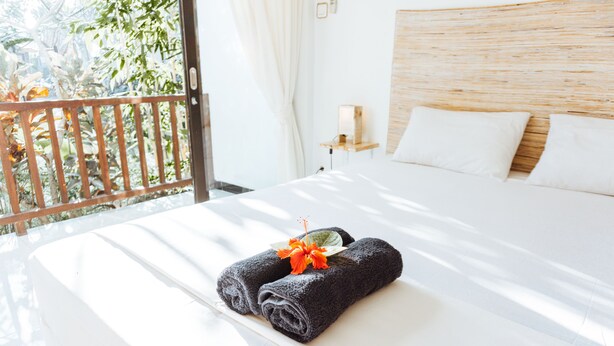 Free WiFi, bed sheets - Sultans Of Swell Uluwatu Bali - Hostel (Ungasan)