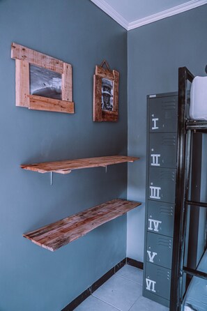 Standard Shared Dormitory | Free WiFi, bed sheets - Sultans Of Swell Uluwatu Bali - Hostel (Ungasan)