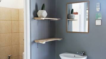 Dormitório compartilhado standard | Banheiro | Chuveiro