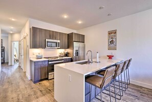Coffee/tea maker, toaster, cookware/dishes/utensils - Hot Tub & Balcony: Riverfront Silverthorne Condo! (Silverthorne)