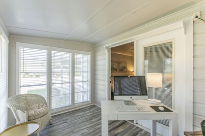 Belle of Belton-Spacious/Central Location/Pool/Hot Tub/Game Room w/ Pool Table