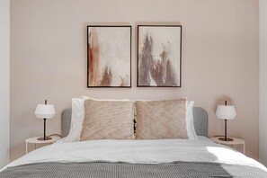 2 sovrum, strykjÀrn/strykbrÀda, wi-fi och sÀngklÀder