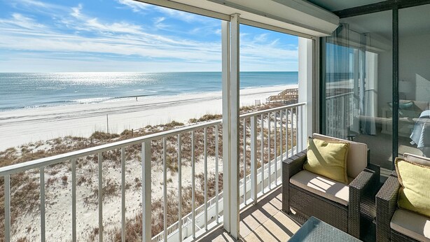 A balcony with a view of the beach and ocean. - Summerchase 304- Family Friendly Fun Beach Getaway!! (Orange Beach)