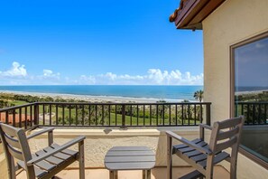 Property grounds - Pet Friendly | Oceanfront | Updated End Unit Sea Dunes | Spectacular Views | Beautifully Decorated (Fernandina Beach)