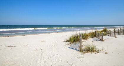 Pet Friendly | Oceanfront | Updated End Unit Sea Dunes | Spectacular Views | Beautifully Decorated