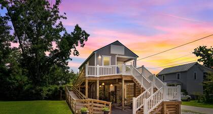 Serendipity Cottage II - Only Steps from Oriental Harbor