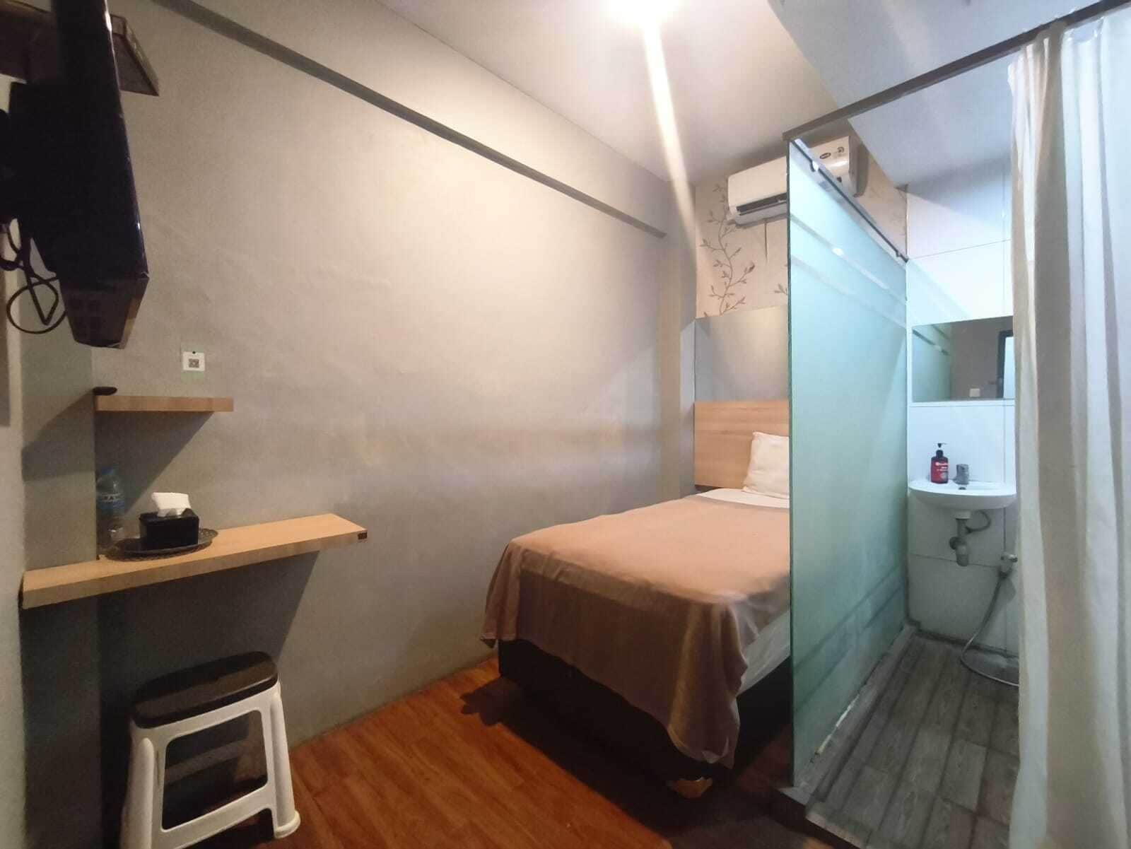 Deluxe Single Room | Desk, free WiFi, bed sheets