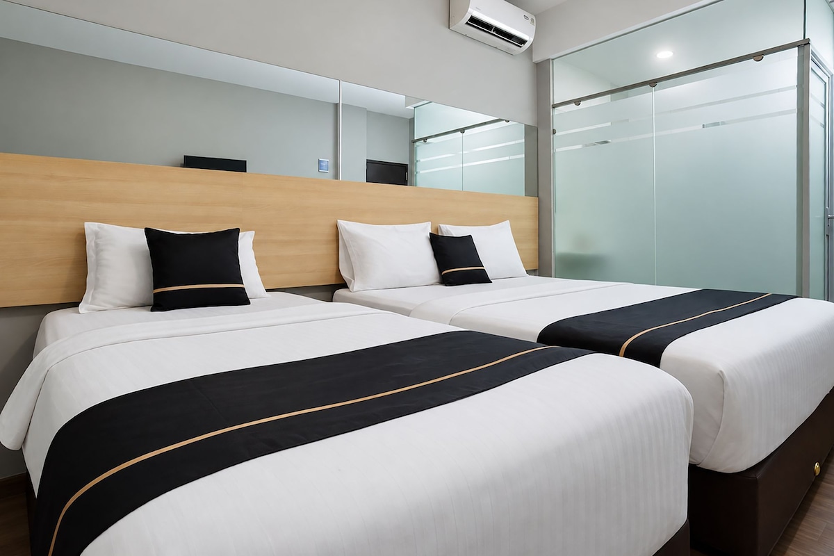 Chambre Familiale | Bureau, Wi-Fi gratuit, draps fournis