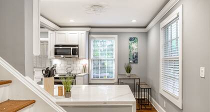 Amazing & Luxury Wesley Heights Home