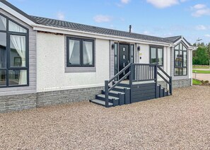 Exterior - 2 bedroom accommodation in Laurenkirk (Laurenkirk)