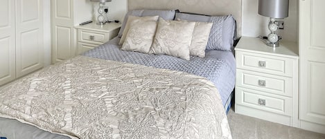2 bedrooms