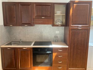 Private kitchen - Appartamento immerso nel cuore del quartiere medievale S. Pellegrino (Viterbo)