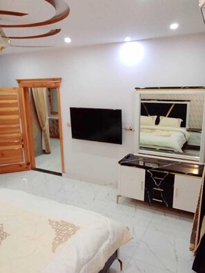 1 bedroom, free WiFi - Al Rehman Palace 1 (Lahore)