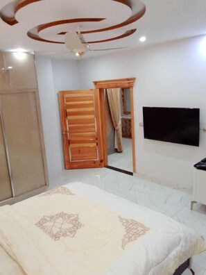 1 bedroom, free WiFi - Al Rehman Palace 1 (Lahore)